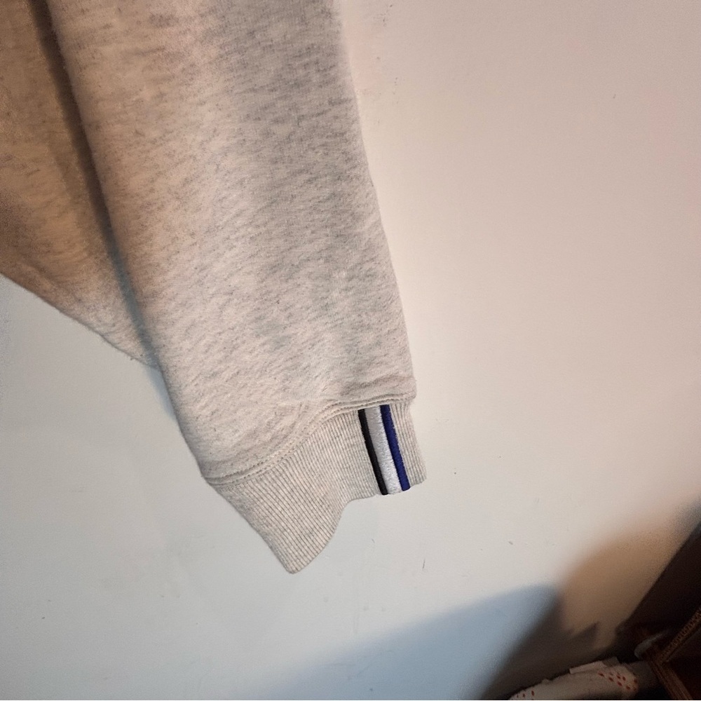 KIT and ACE Sz M Light Heather Gray Sweatshirt Striped Cuffs Zipper Pockets Crew - Picture 6 of 10